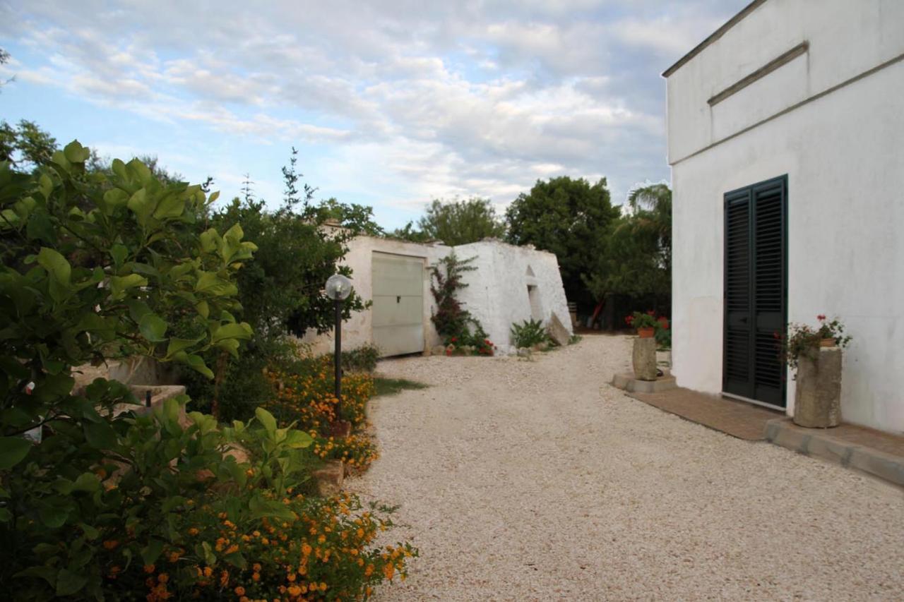 Le Due Capanne Bed and Breakfast Castiglione d'Otranto Exteriör bild